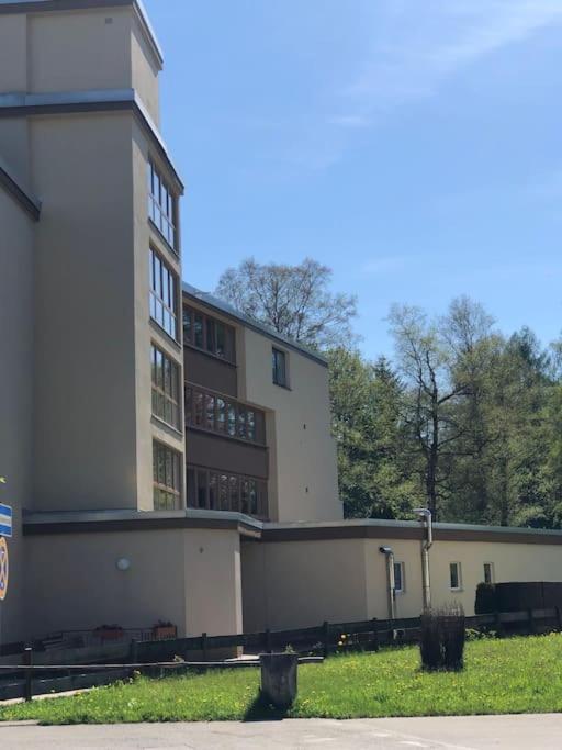 Exklusives Apartment Mit Schwimmbad Im Allgaeu Oy-Mittelberg Bagian luar foto